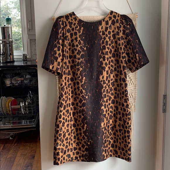 Animal print mini dress. - Picture 2 of 5